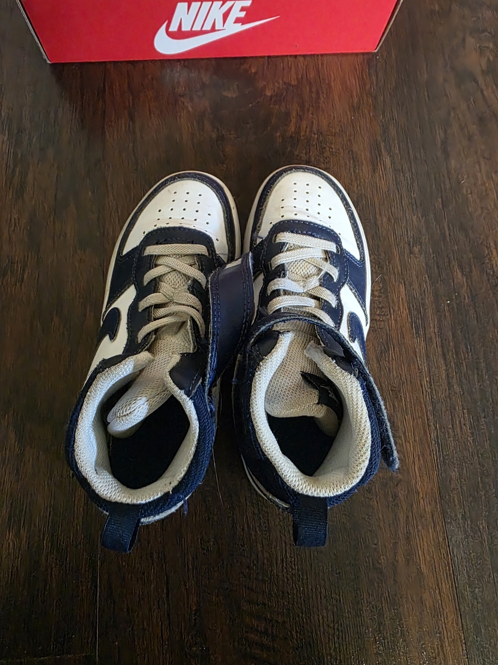 boys nike court borough 12.5